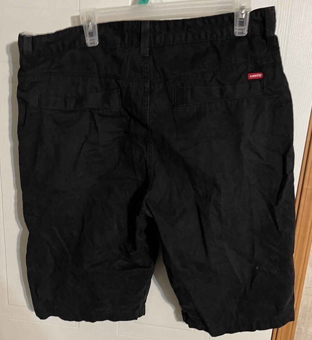Levi’s Shorts 36