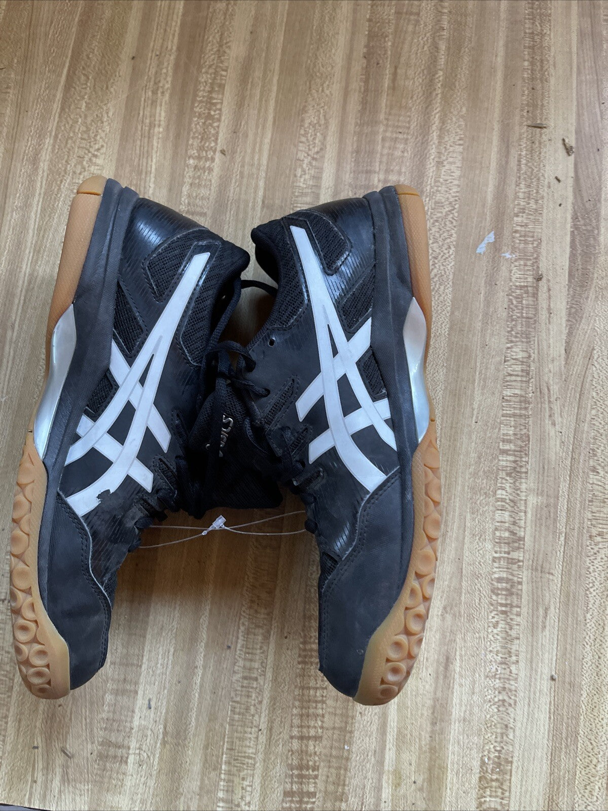ASICS Gel Rocket Size 9.5