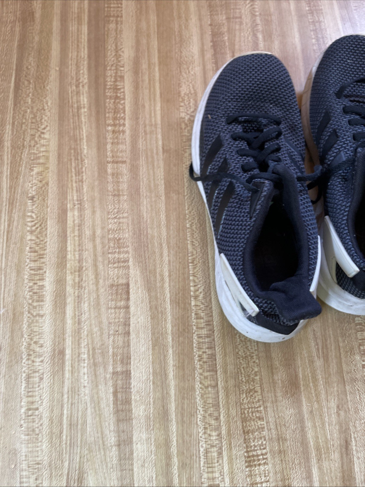 Adidas Cloud foam 7.5