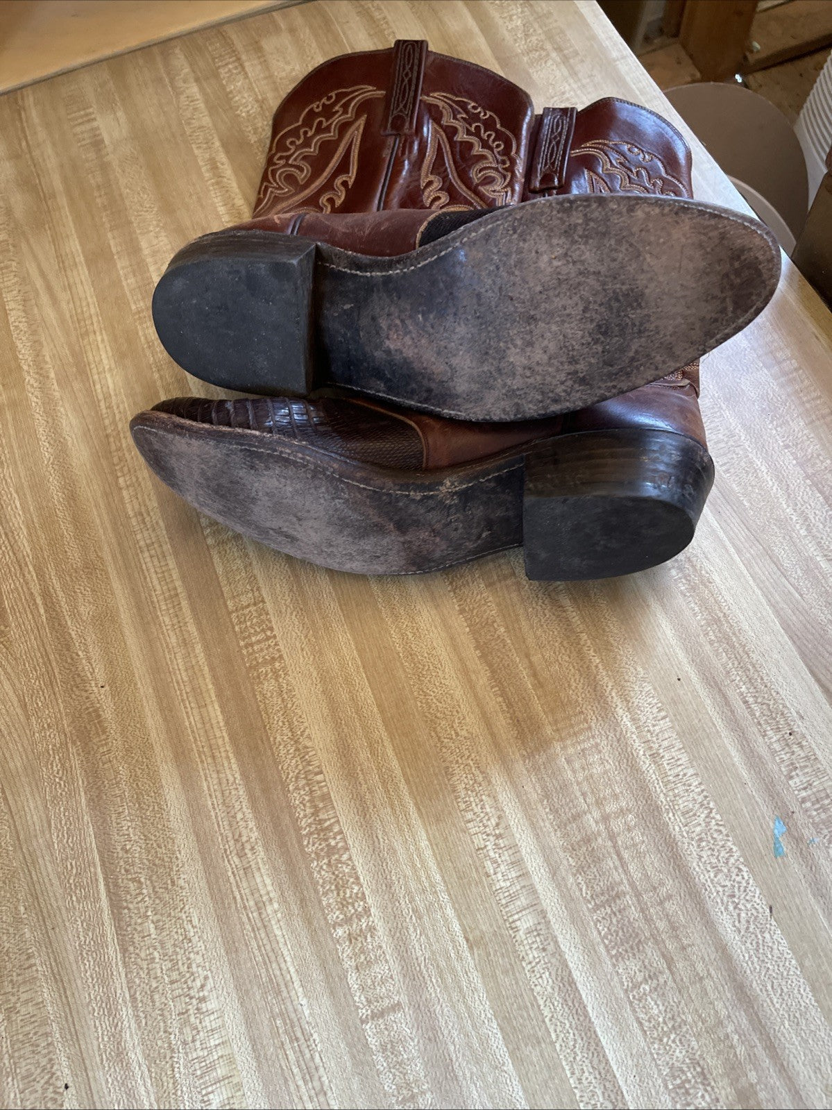 lucchese 1883 mens boots 10D