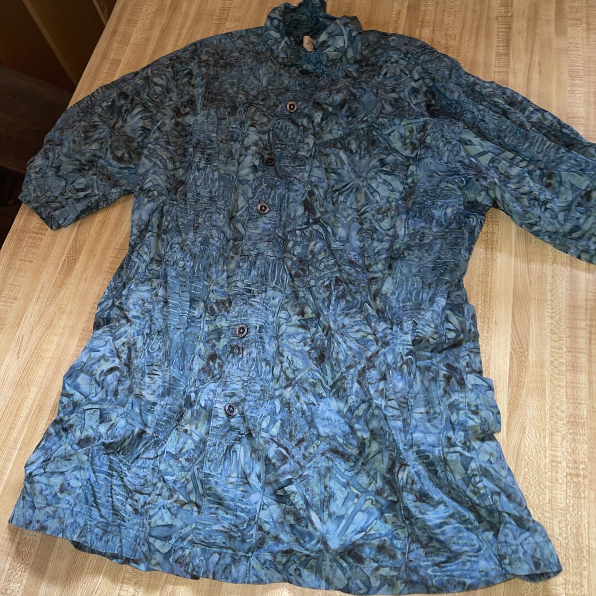 Johari West Button Up Large 