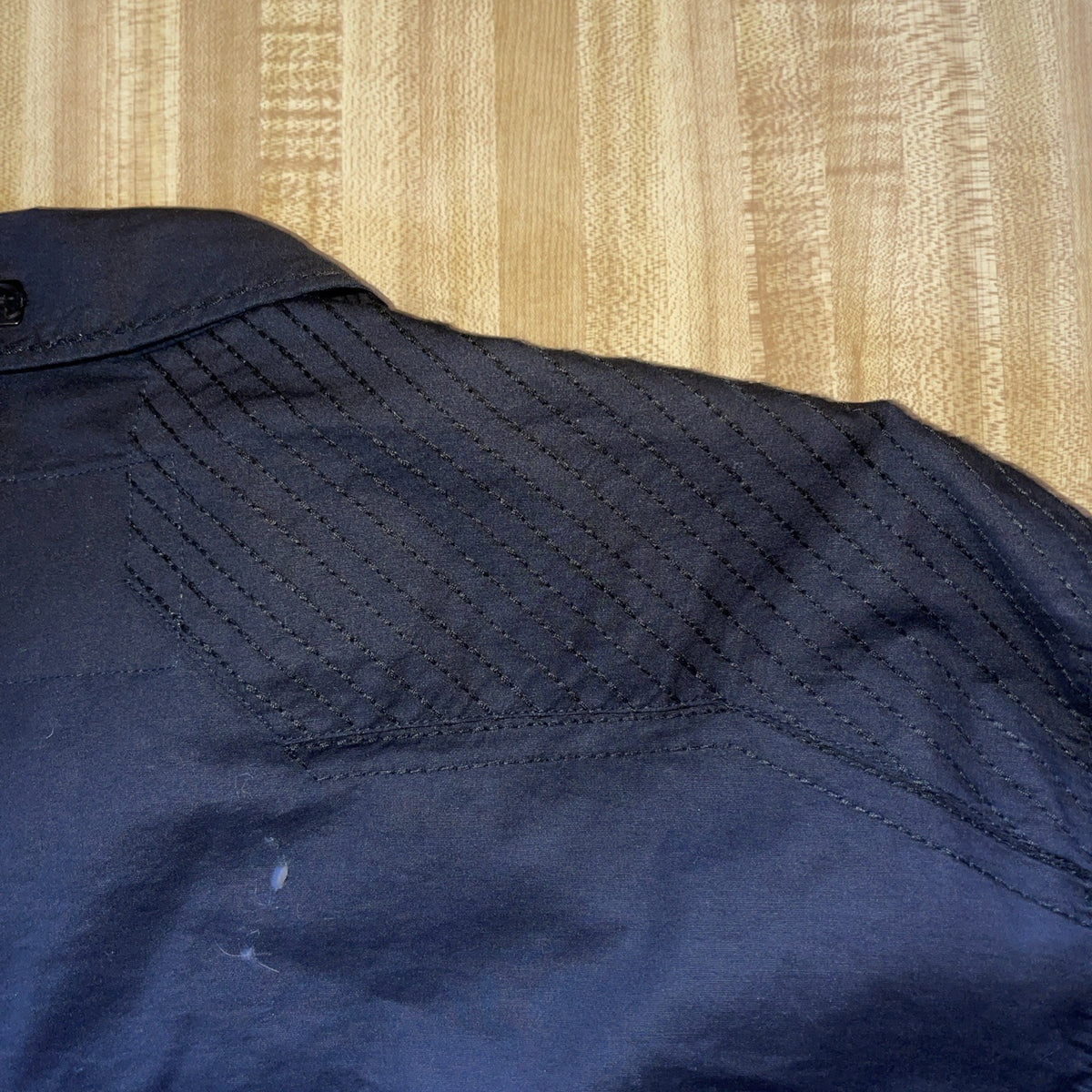 Roar Refined Button Up Large 
