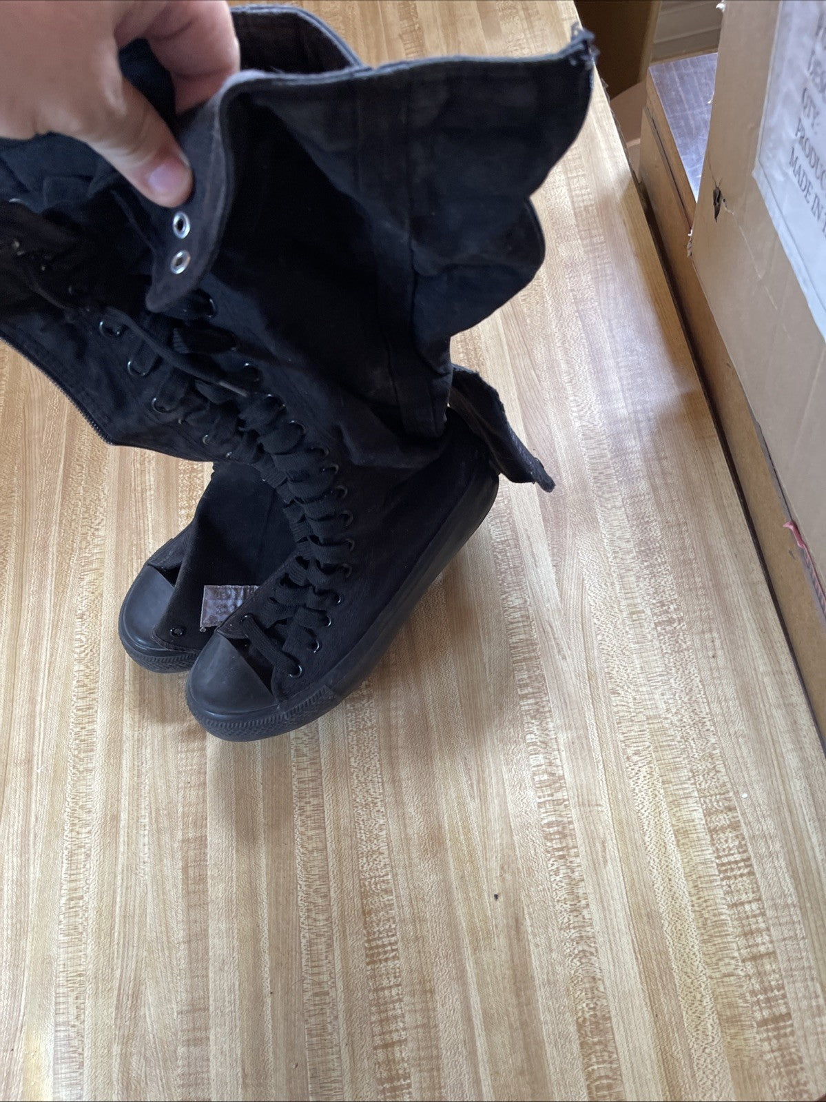 Leinier Knee High Side Zip Sneakers 38 7.5