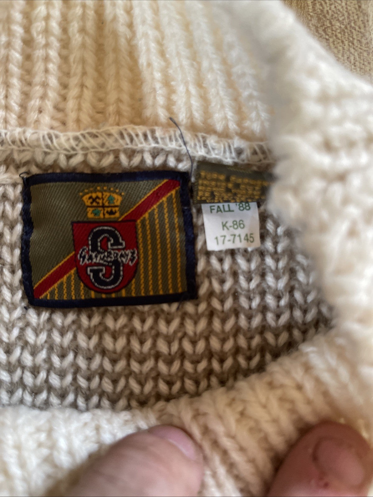 Vintage Saturdays Sweater Medium 