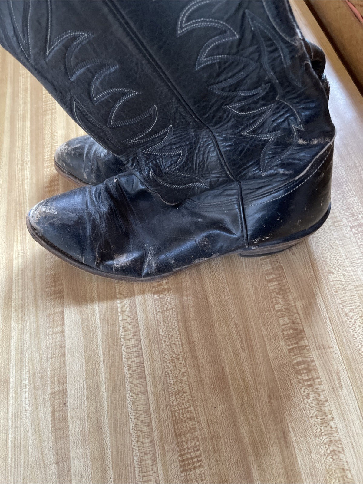 nocona cowboy boots Beater 10.5