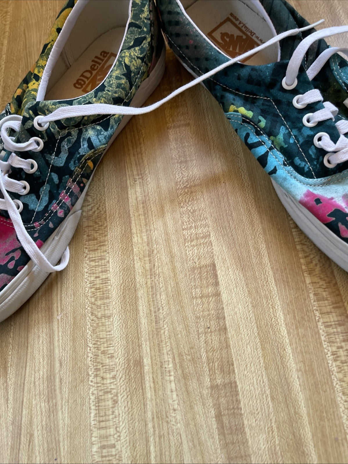 Vans Della Shoes 11
