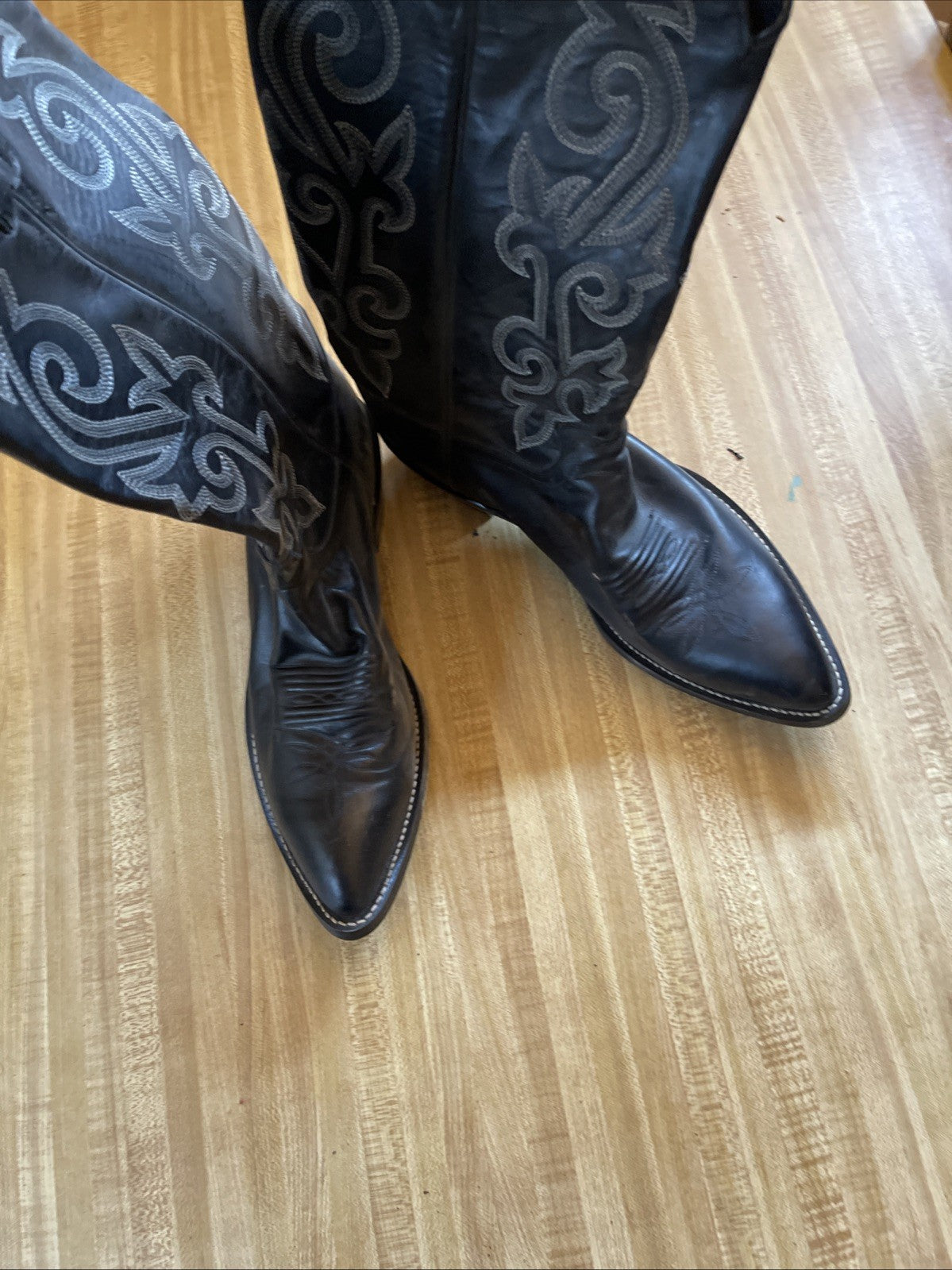 Justin Cowboy Boots 9 D