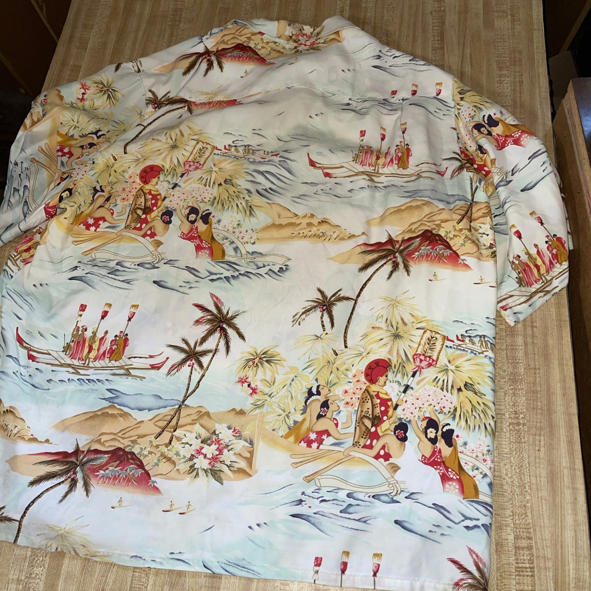 lucky beach hula wear Shirt XL