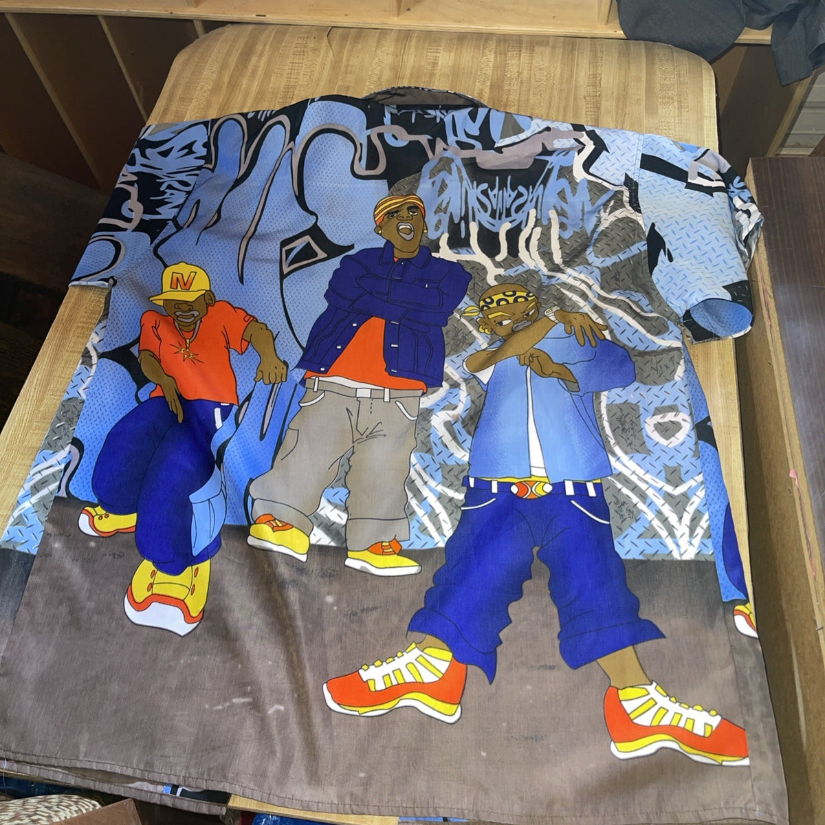 Vintage Button Up XL Streetwear Hiphop Graffiti AOP