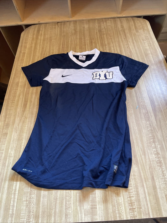 Nike Dri Fit BYU T Shirt Women’s Small 