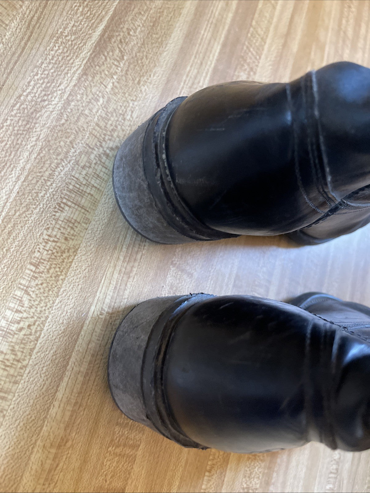 Boots Oil Resistant Size 9 D