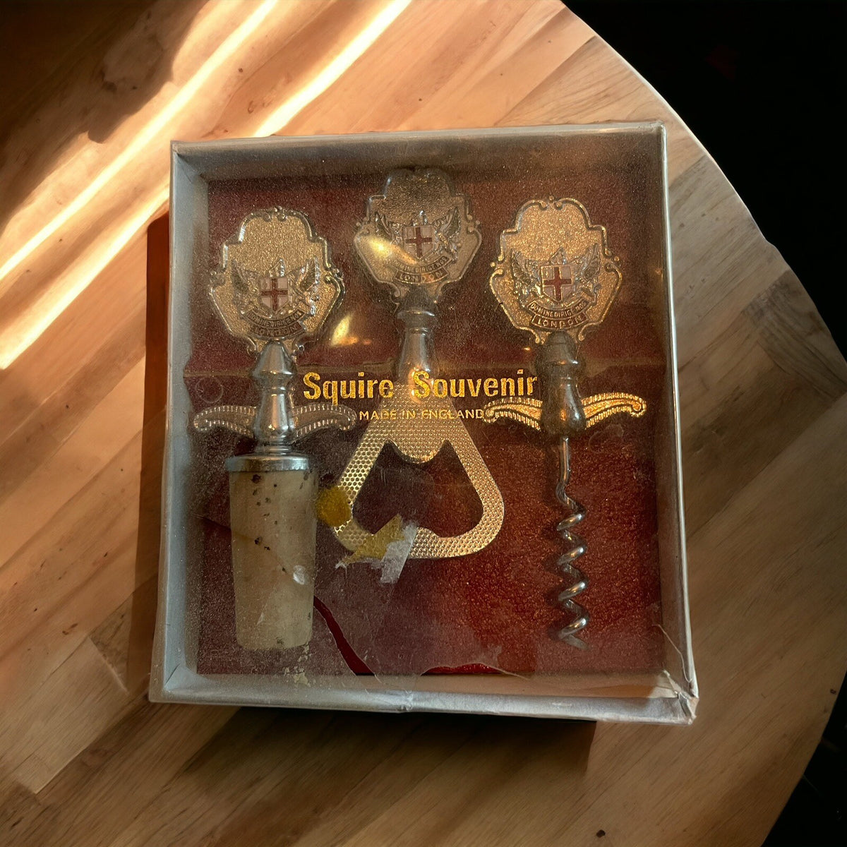 Squire Souvenir Set