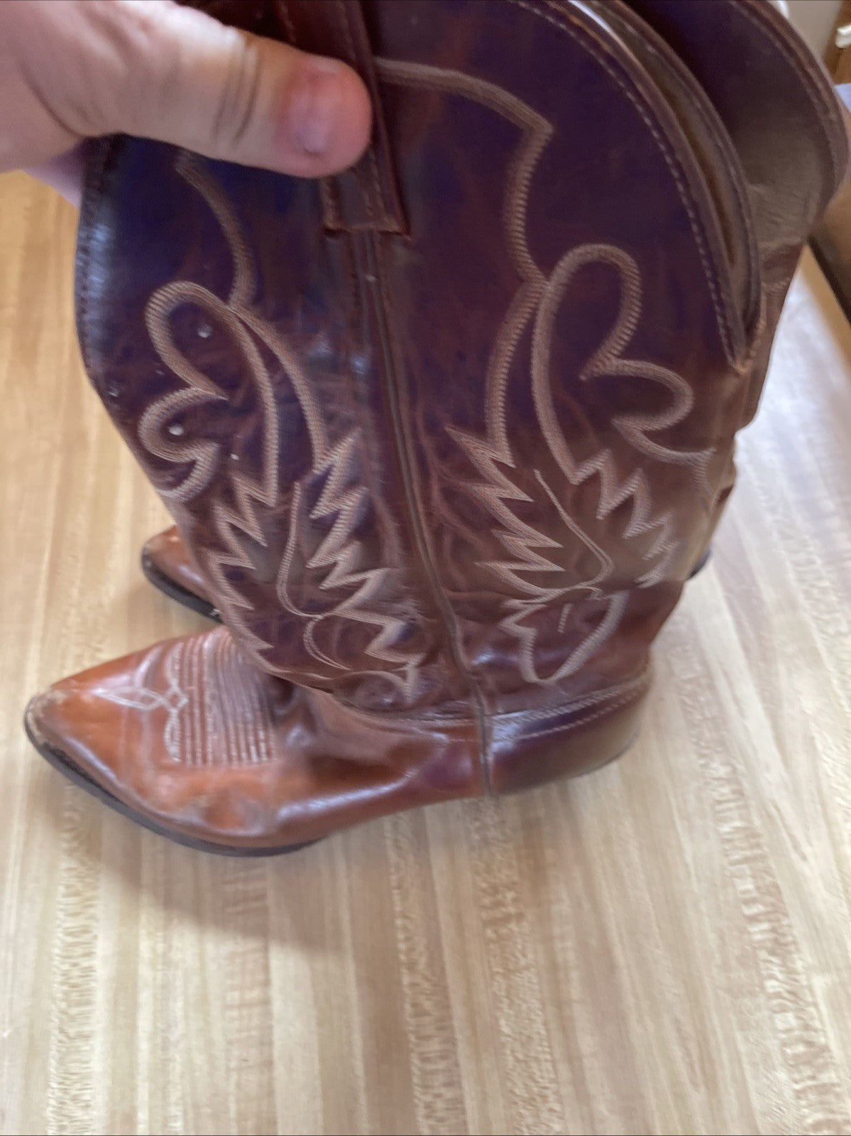 j chisholm cowboy boots 8.5d