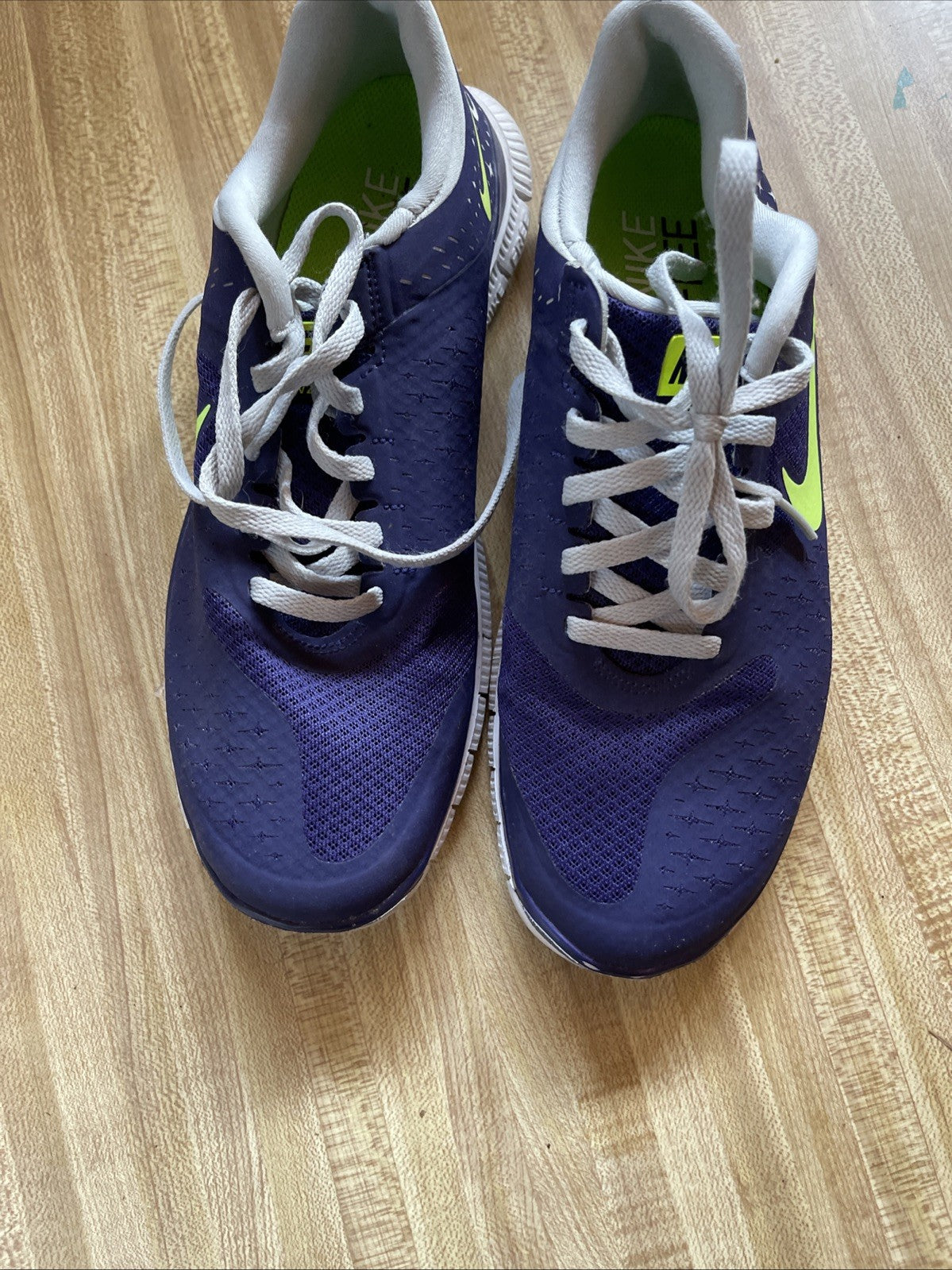 Nike Free 4.0 V2 Size 9