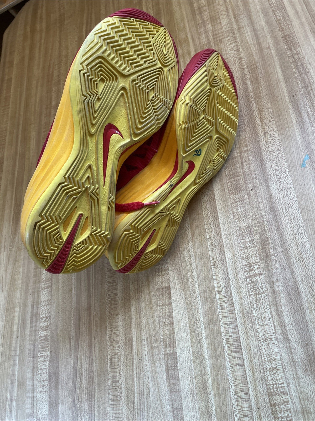 Nike Hyperdunk 2014 Size 9.5