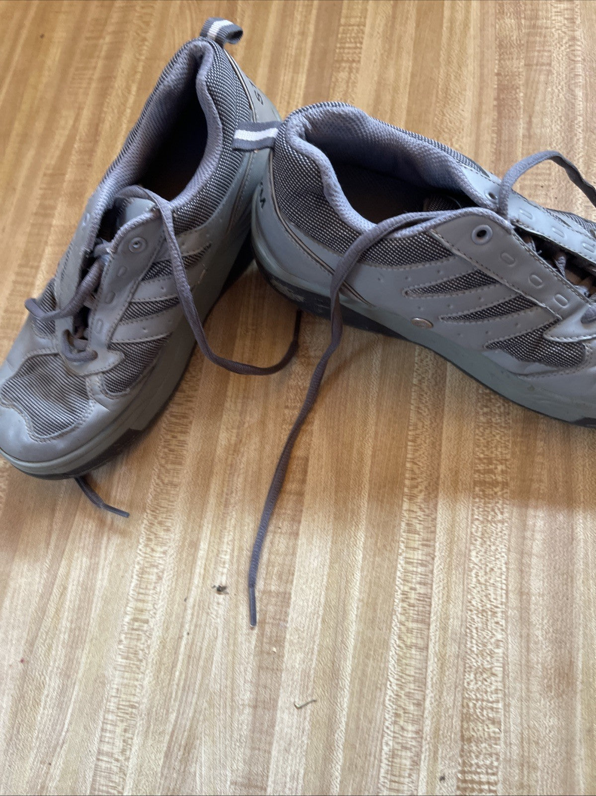 step gym shoes 7