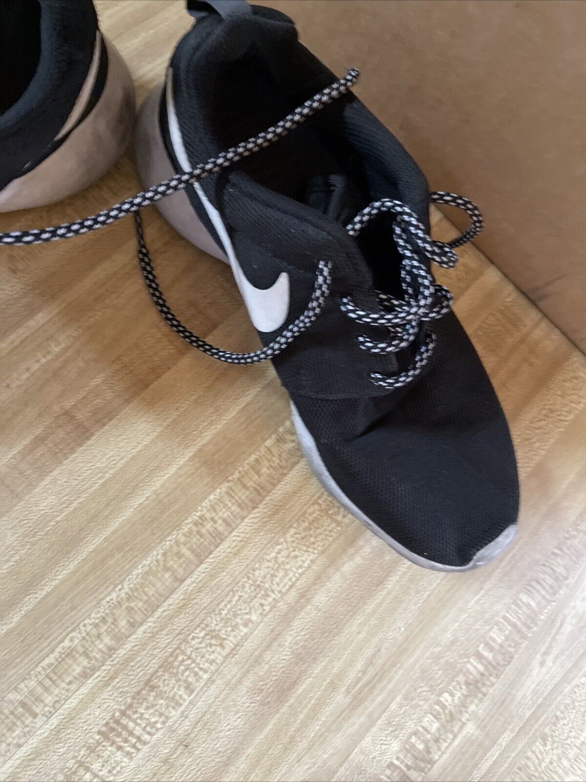 Nike Roshe One Size 8