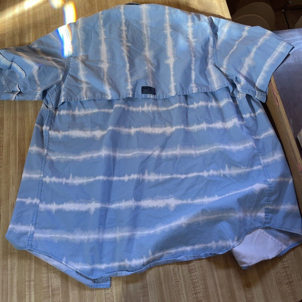 Izod Saltwater Vented Shirt Medium 