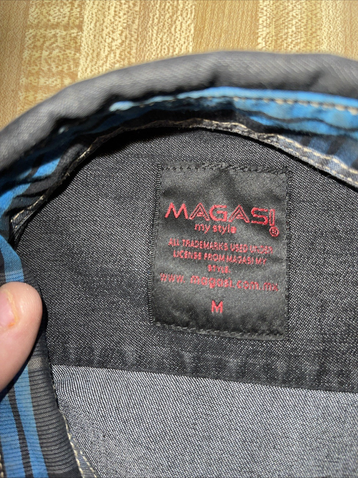 Magasi Denim Button Up Medium