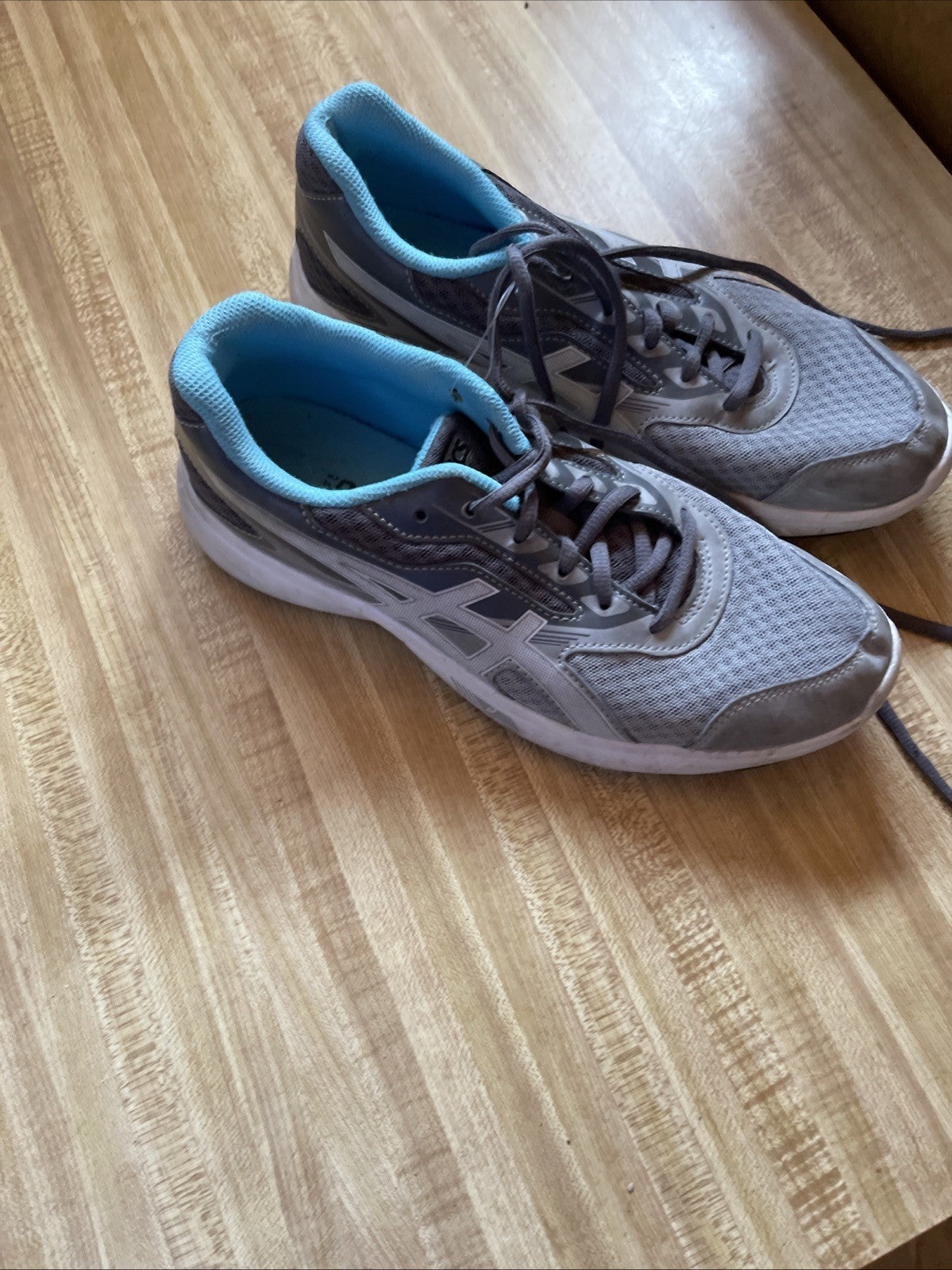 ASICS Size 9