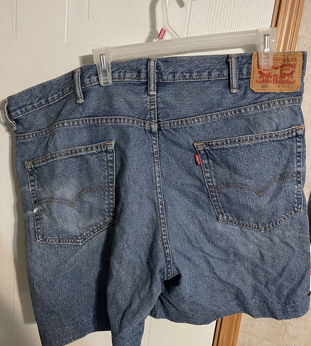 Levi’s 550 Jorts 44