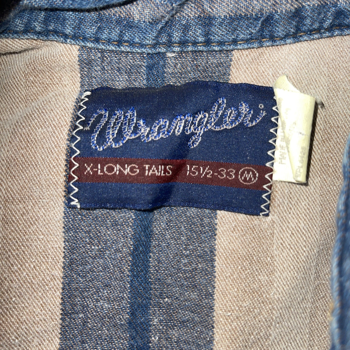 Vintage Wrangler X Long Tails Pearl Snap Brushpopper 15.5