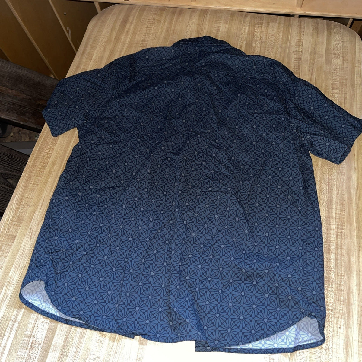 Jetty Button Up Large 