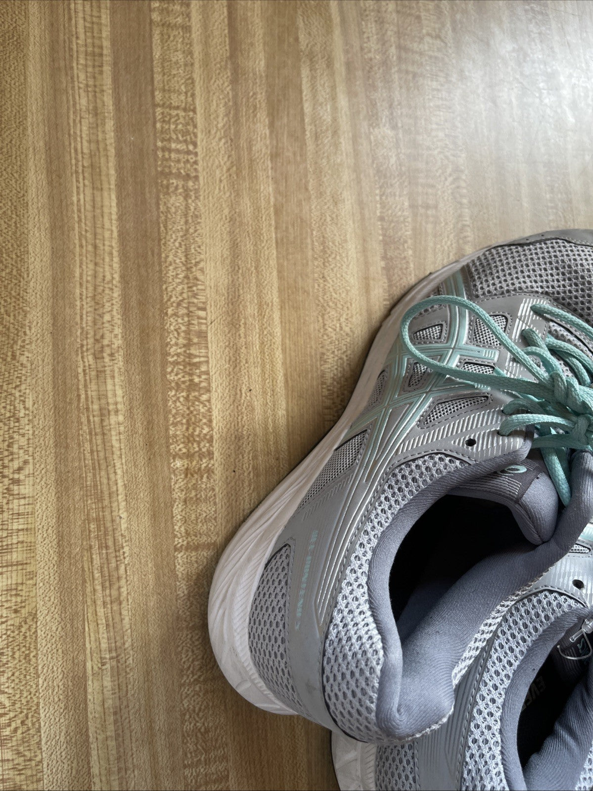 ASICS Gel Contend 5 10 Wide