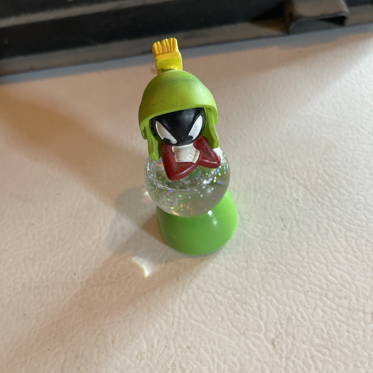Marvin The Martian Snow globe 