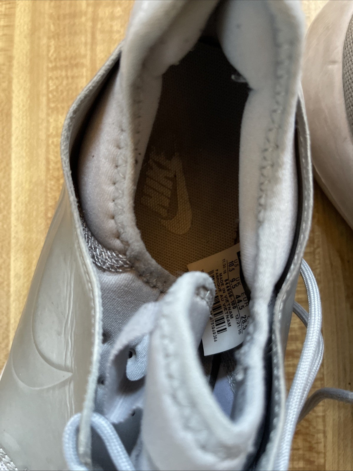 Nike Roshe Two Metallic Silver 10.5