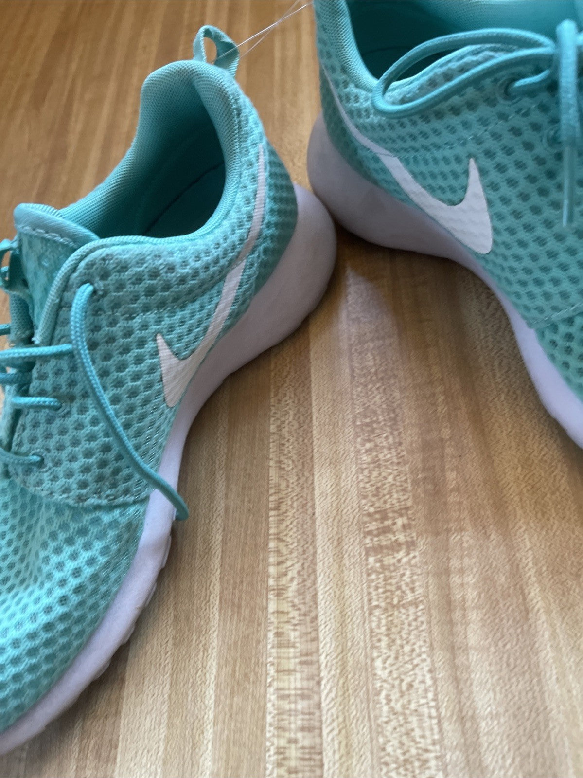 Nike Rosche Run Breeze Size 8