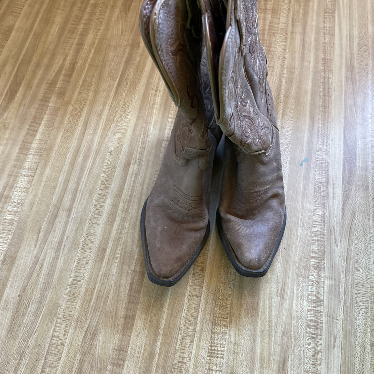Justin Cowgirl Boots 6.5