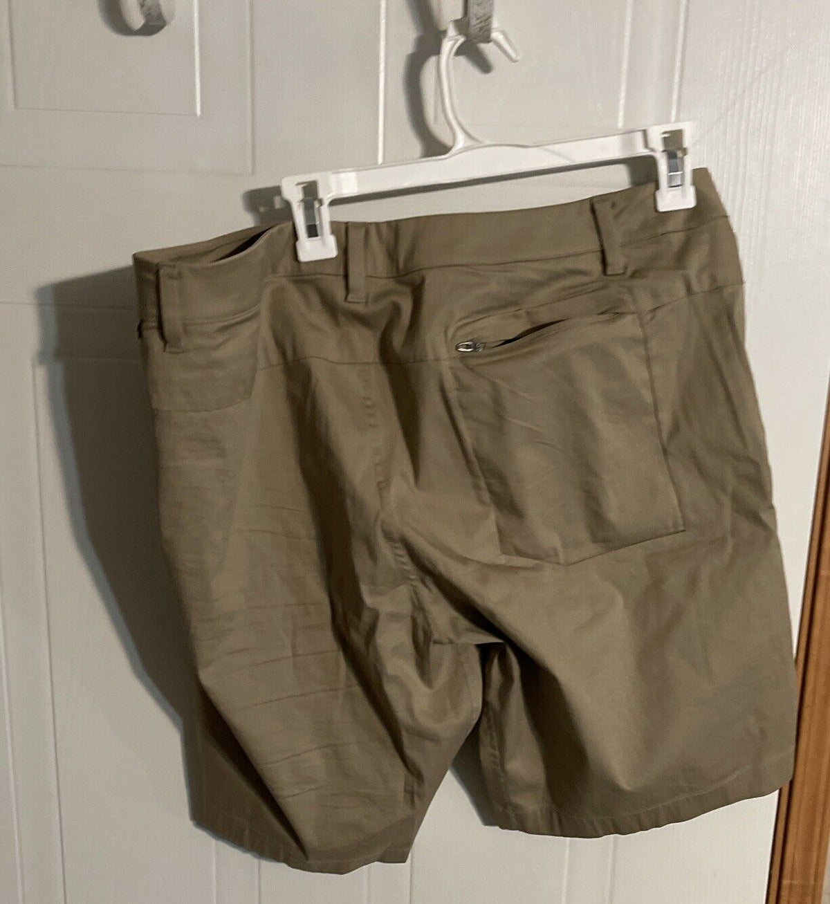Lululemon Shorts 36
