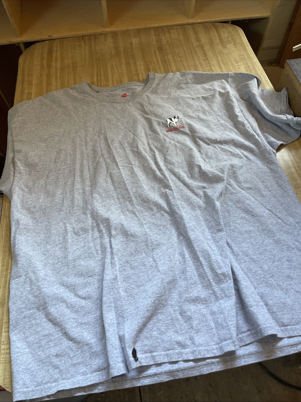 Big Dogs Nice Bass T Shirt 3XL Has Hole