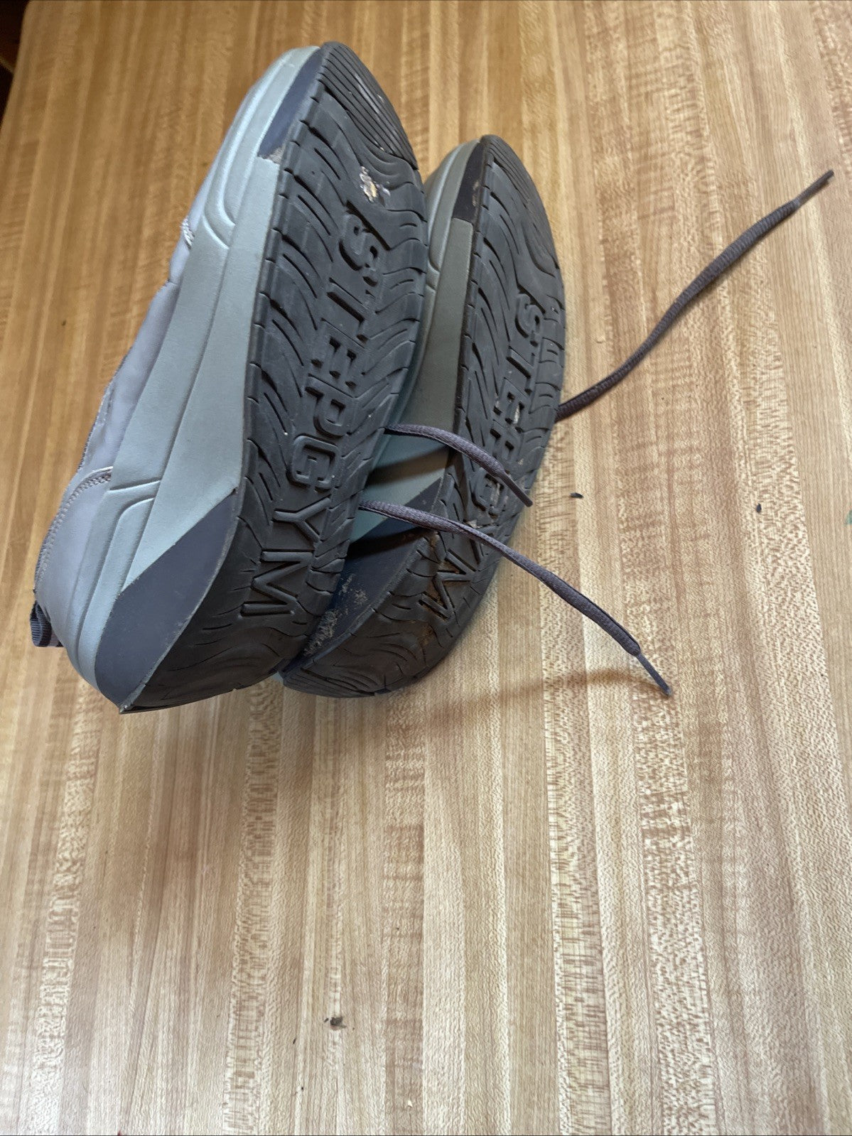 step gym shoes 7