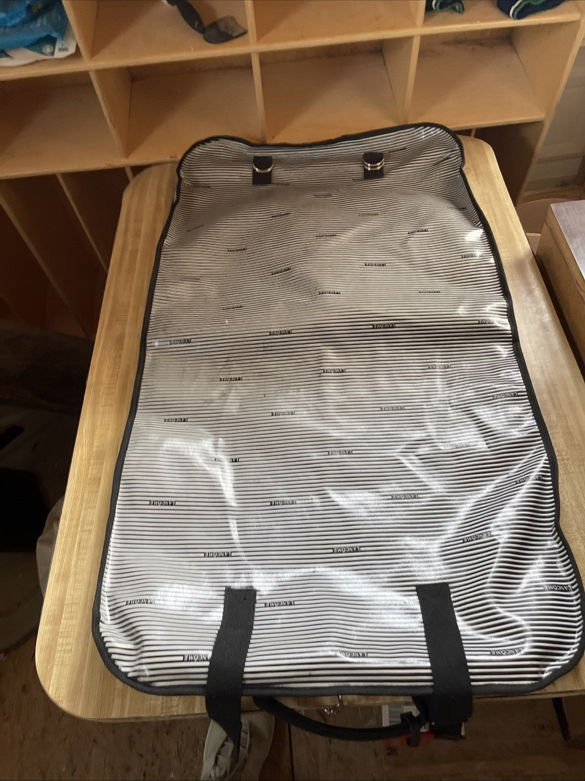 Lancôme Hanging Travel Clothing Bag AOP