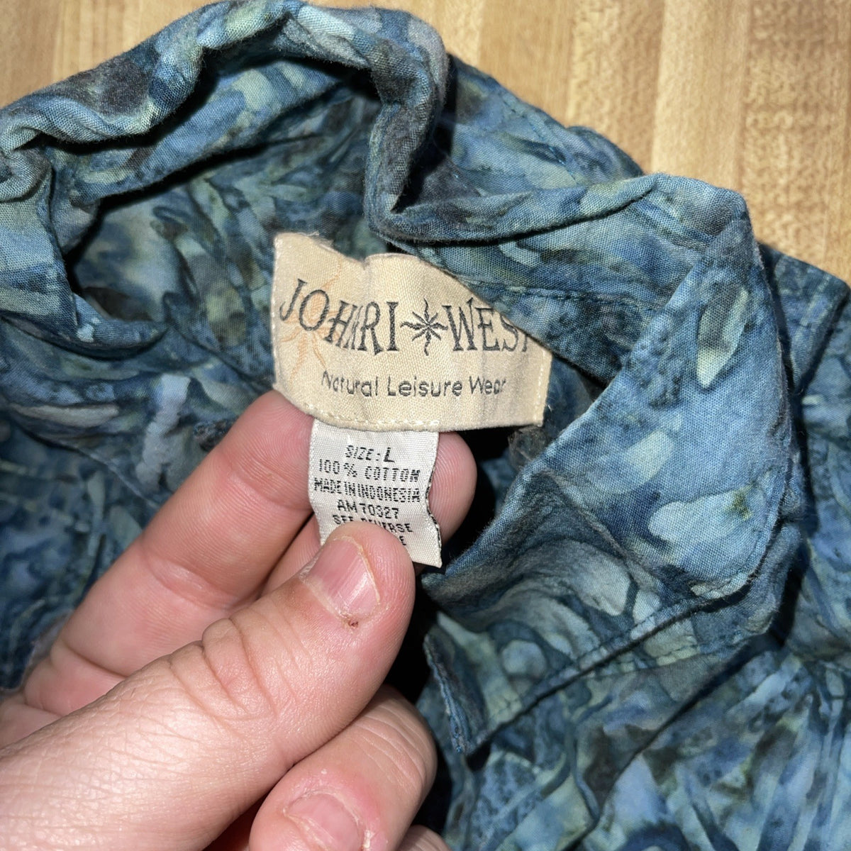 Johari West Button Up Large 