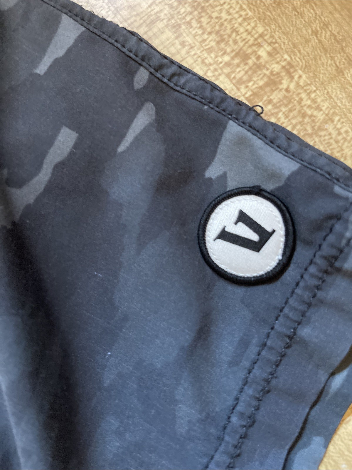 Vuori Camo Shorts Large