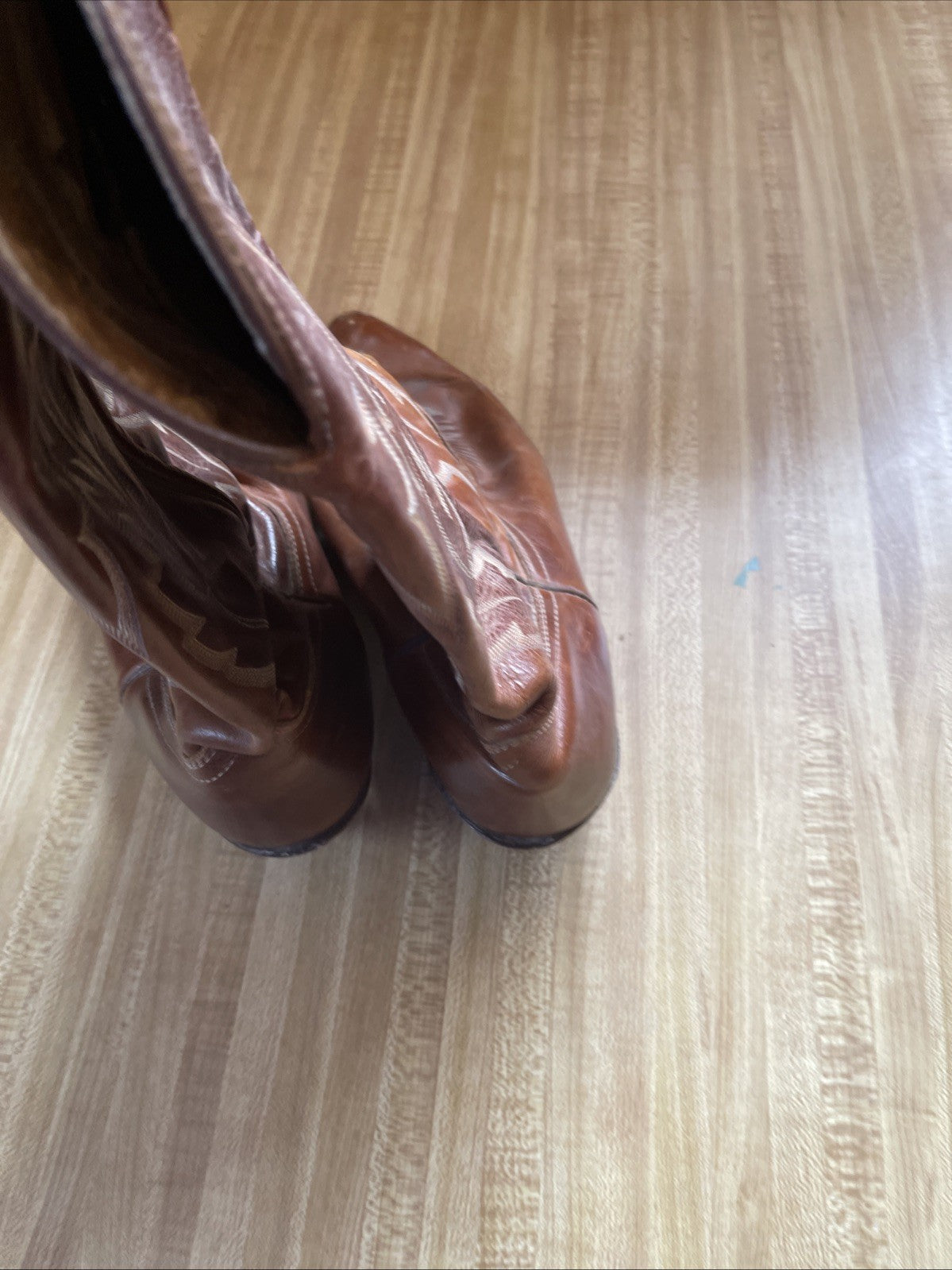 j chisholm cowboy boots 8.5d