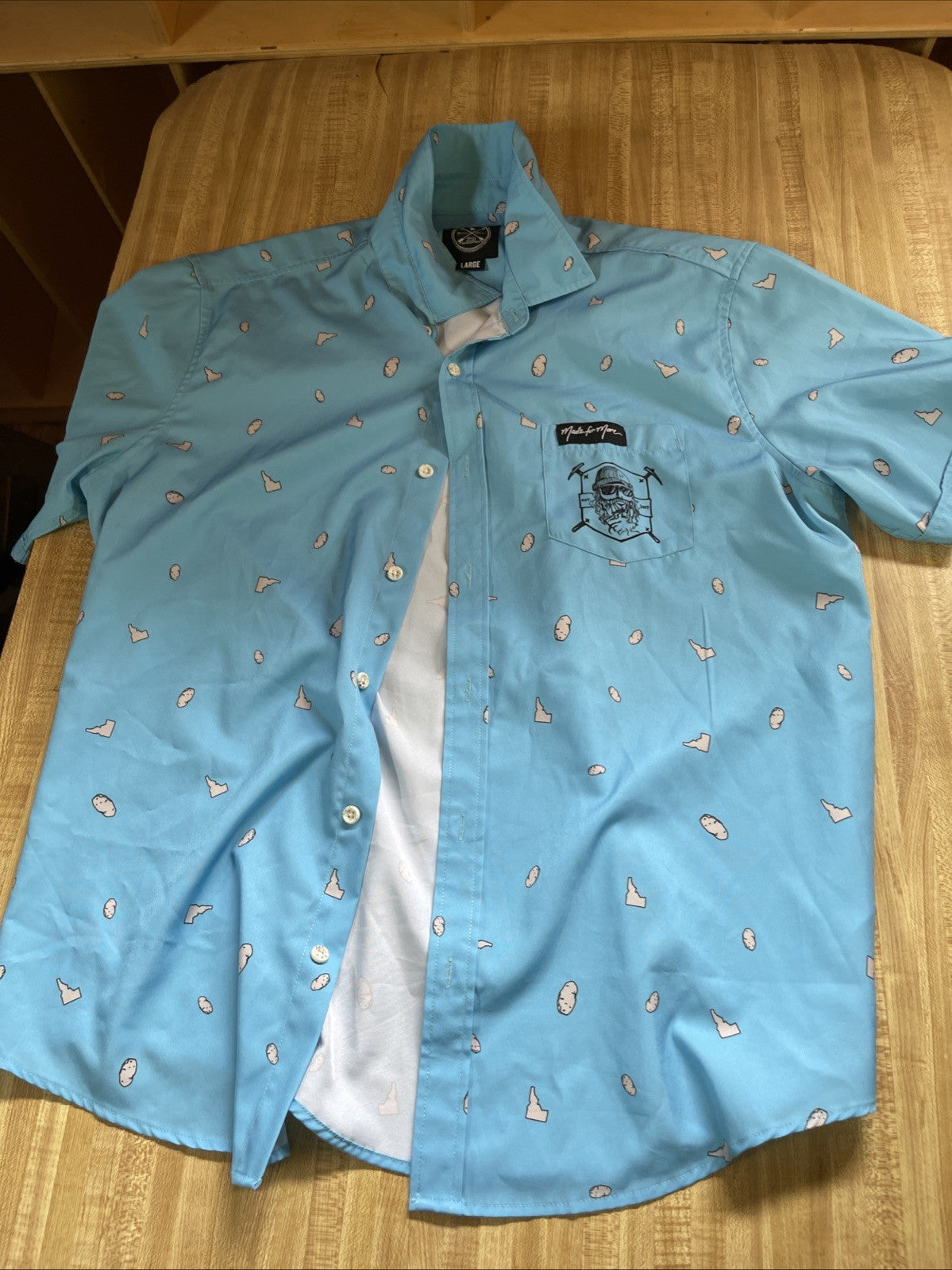 Perrine Man Press Button Up Large