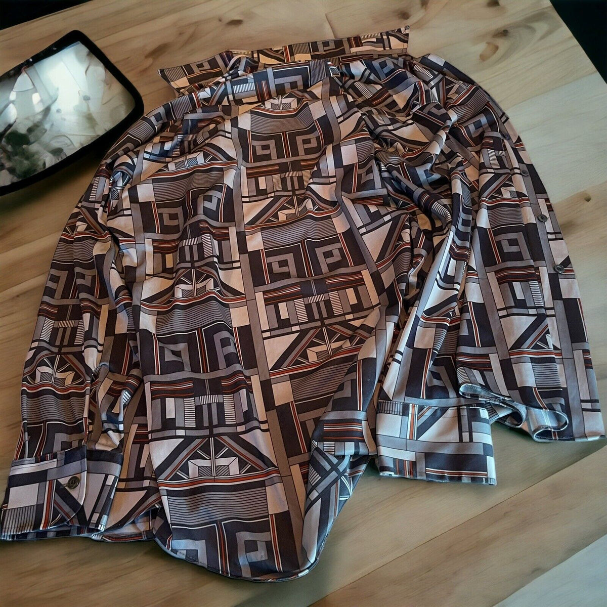 Kingsport Button Up Shirt Medium 