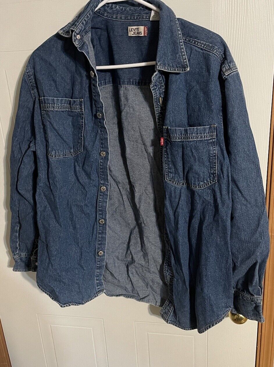 Levi’s Denim Shacket Small 