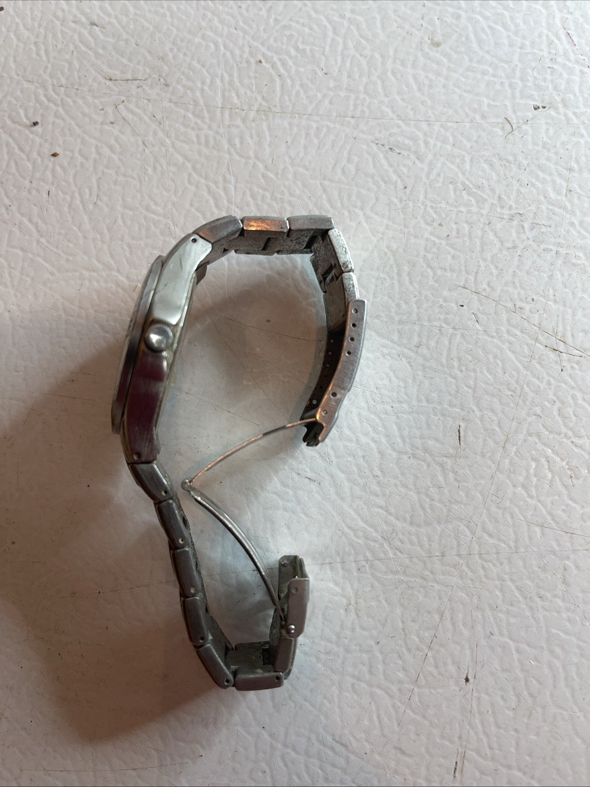 Lorus Men’s Watch Needs Battery