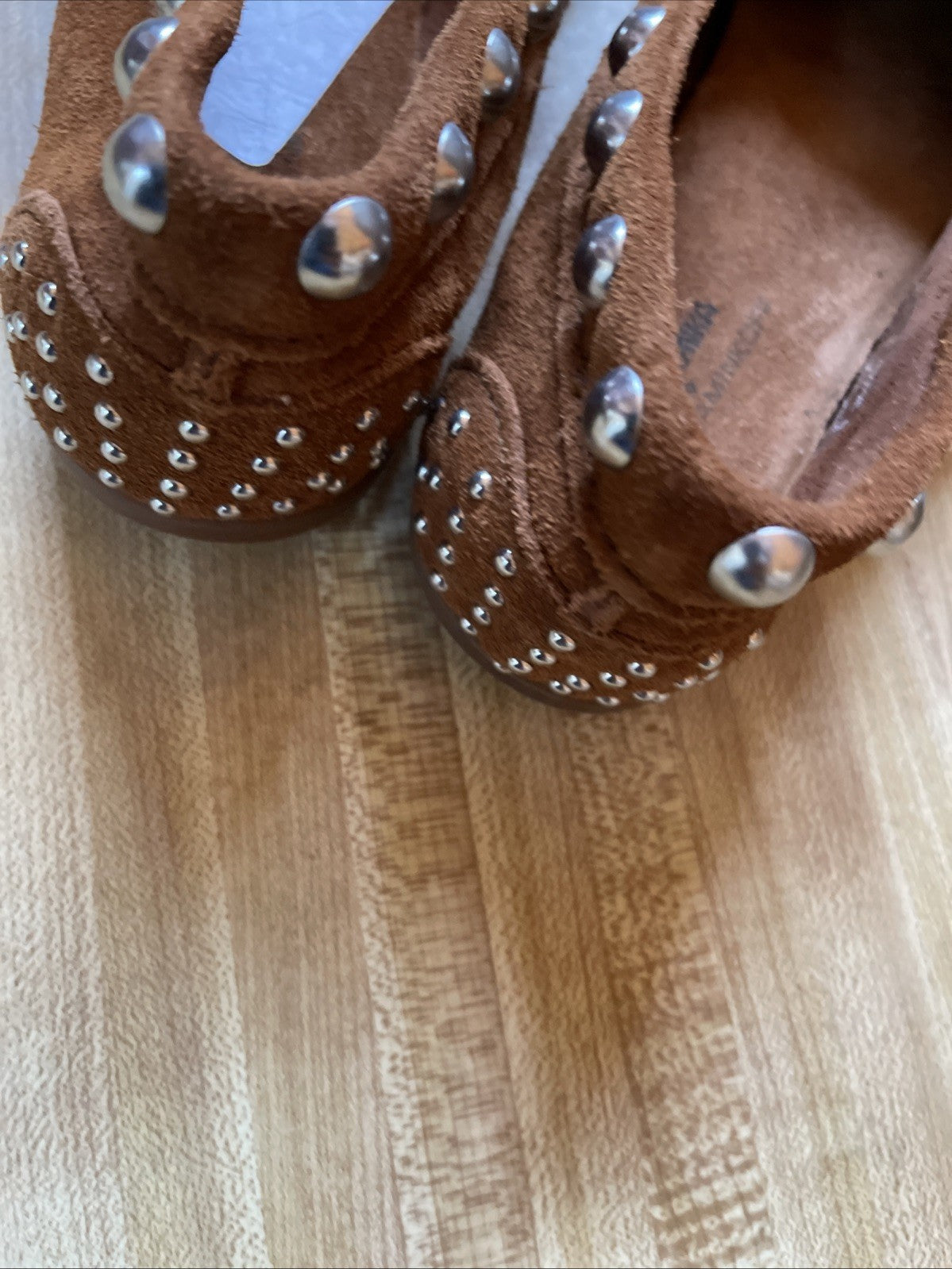 minnetonka moccasins size 8