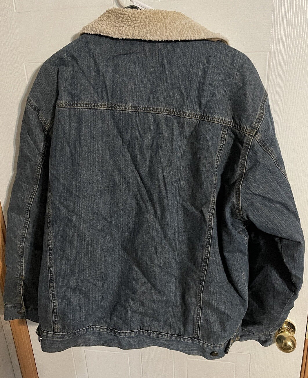 Wrangler Sherpa Lined Denim Jacket Medium