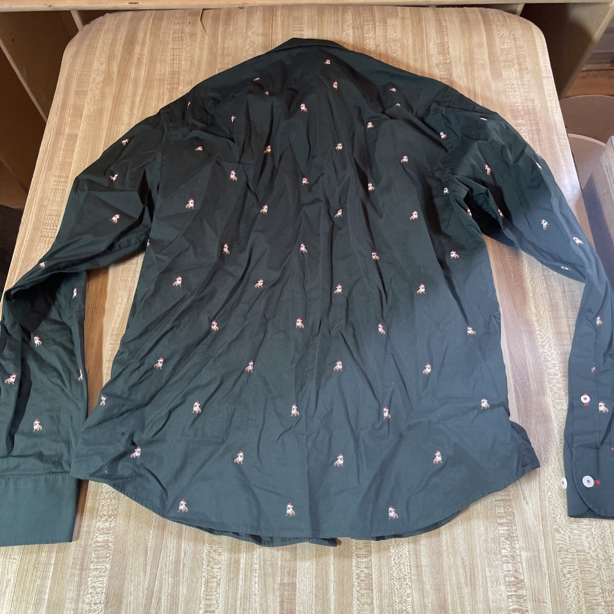 Untuckit Bulldog All Over Print Button Up Medium 