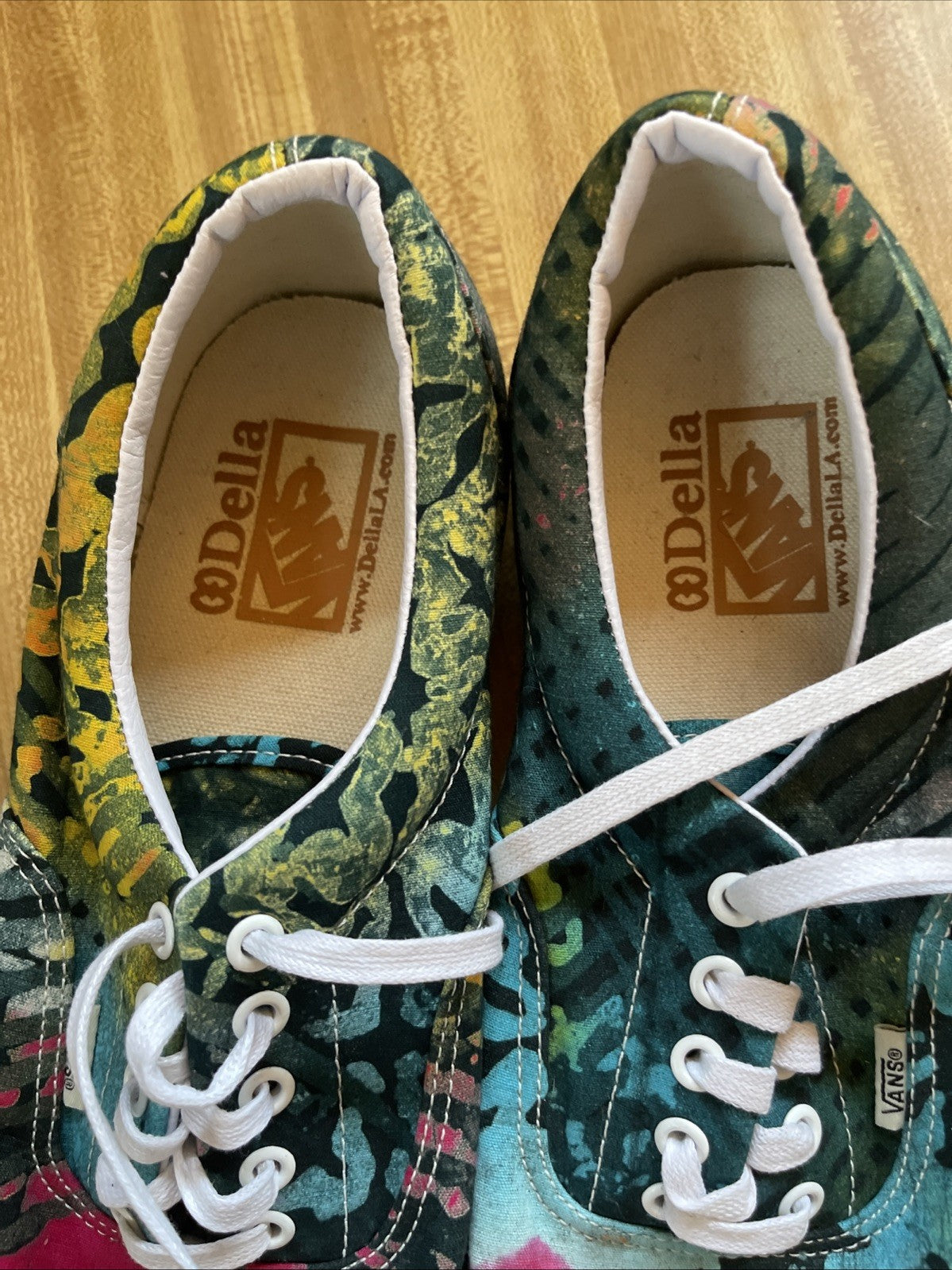 Vans Della Shoes 11
