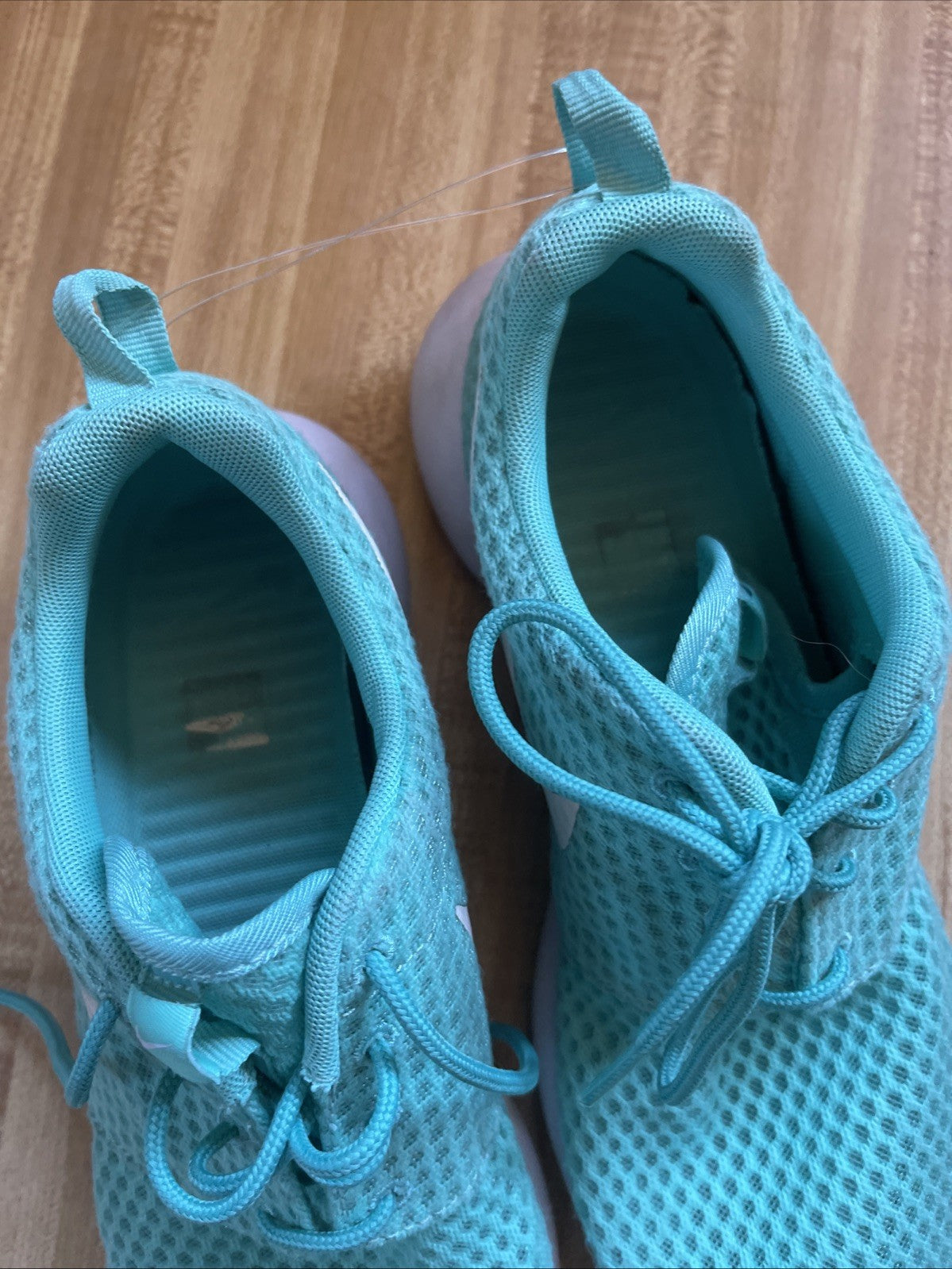 Nike Rosche Run Breeze Size 8