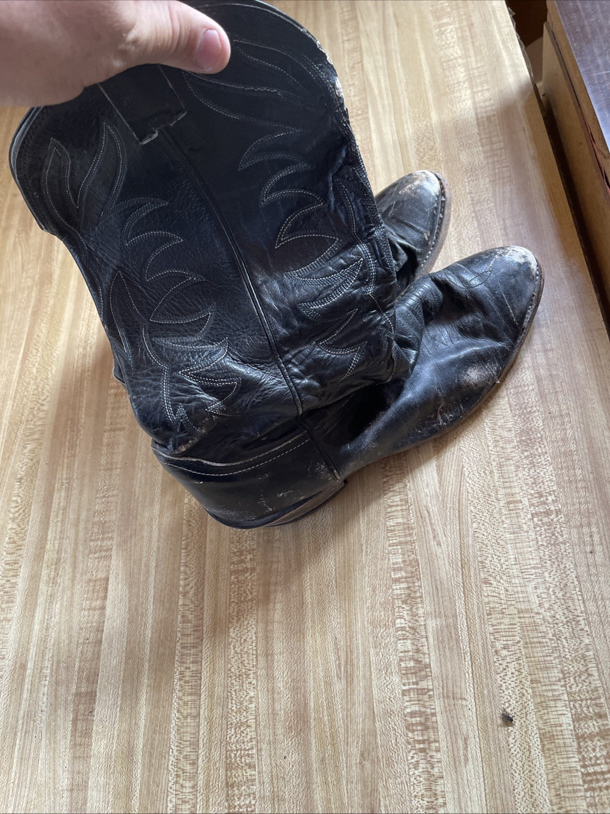 nocona cowboy boots Beater 10.5
