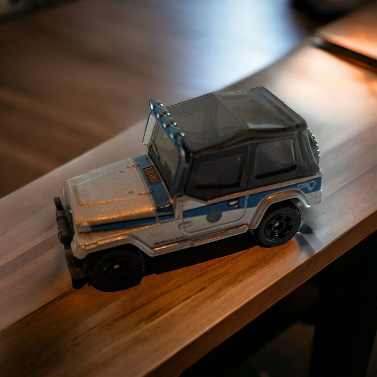 Jurassic World Matchbox Jeep Wrangler 
